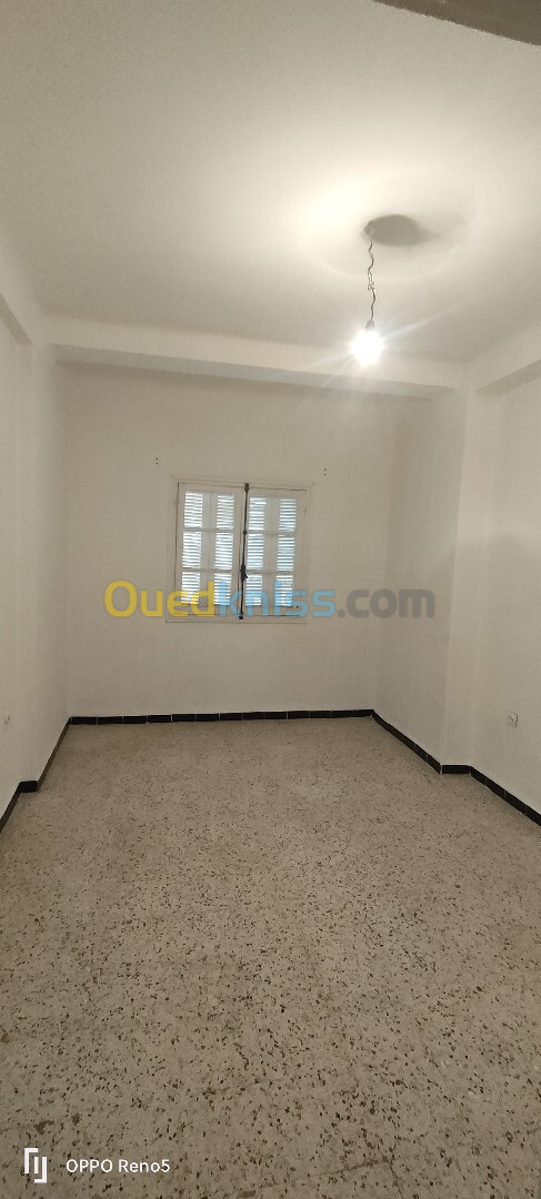 Vente Appartement F4 Tipaza Kolea