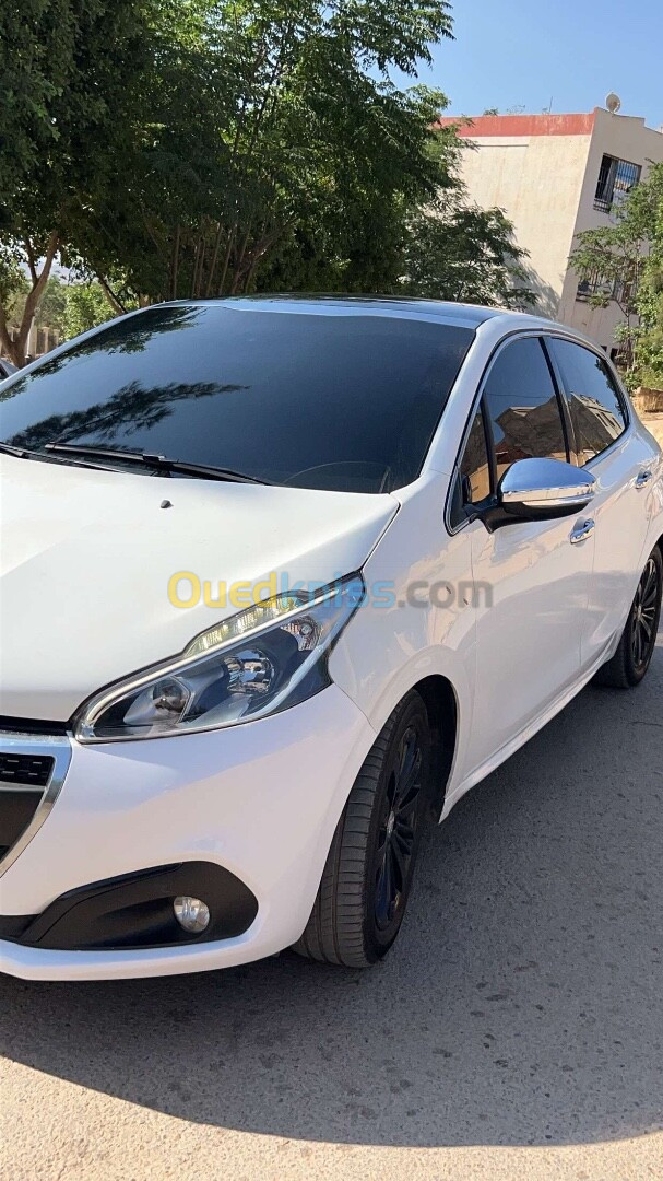 Peugeot 208 2019 208