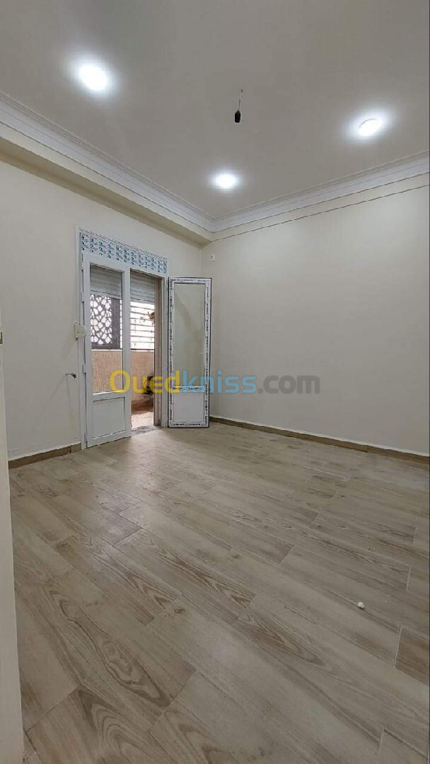 Vente Appartement F2 Alger Bordj el kiffan