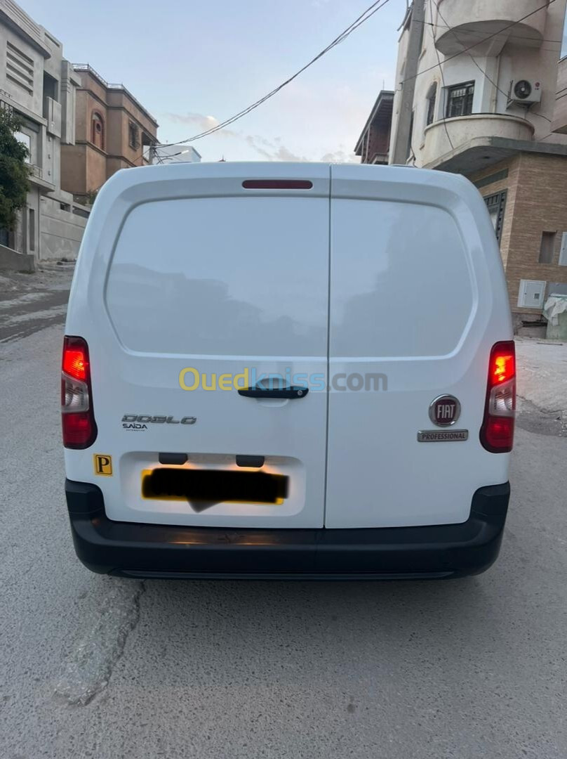 Fiat doblo 2023 italien