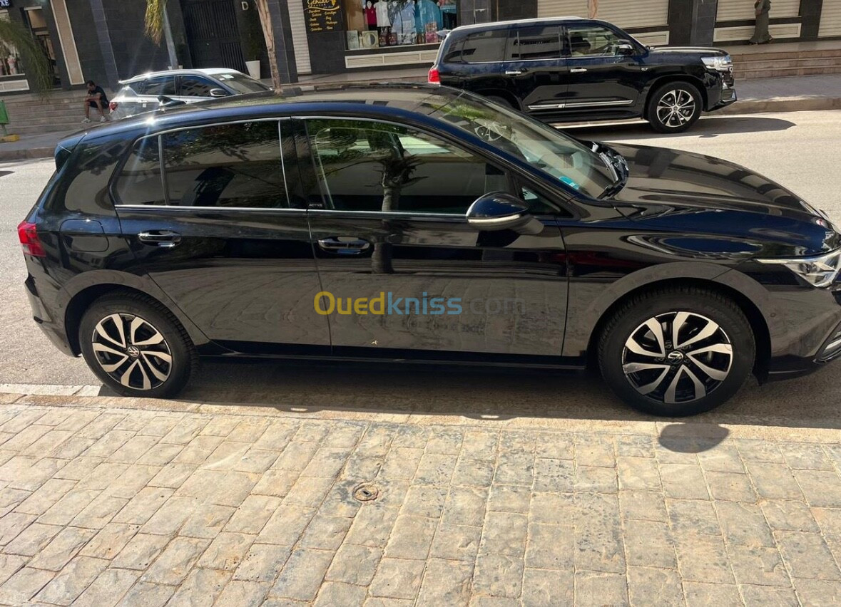 Volkswagen Golf 8 2022 Active