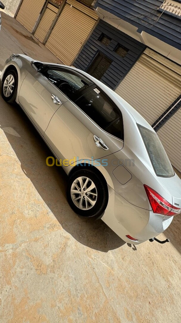 Toyota Corolla 2014 high grade