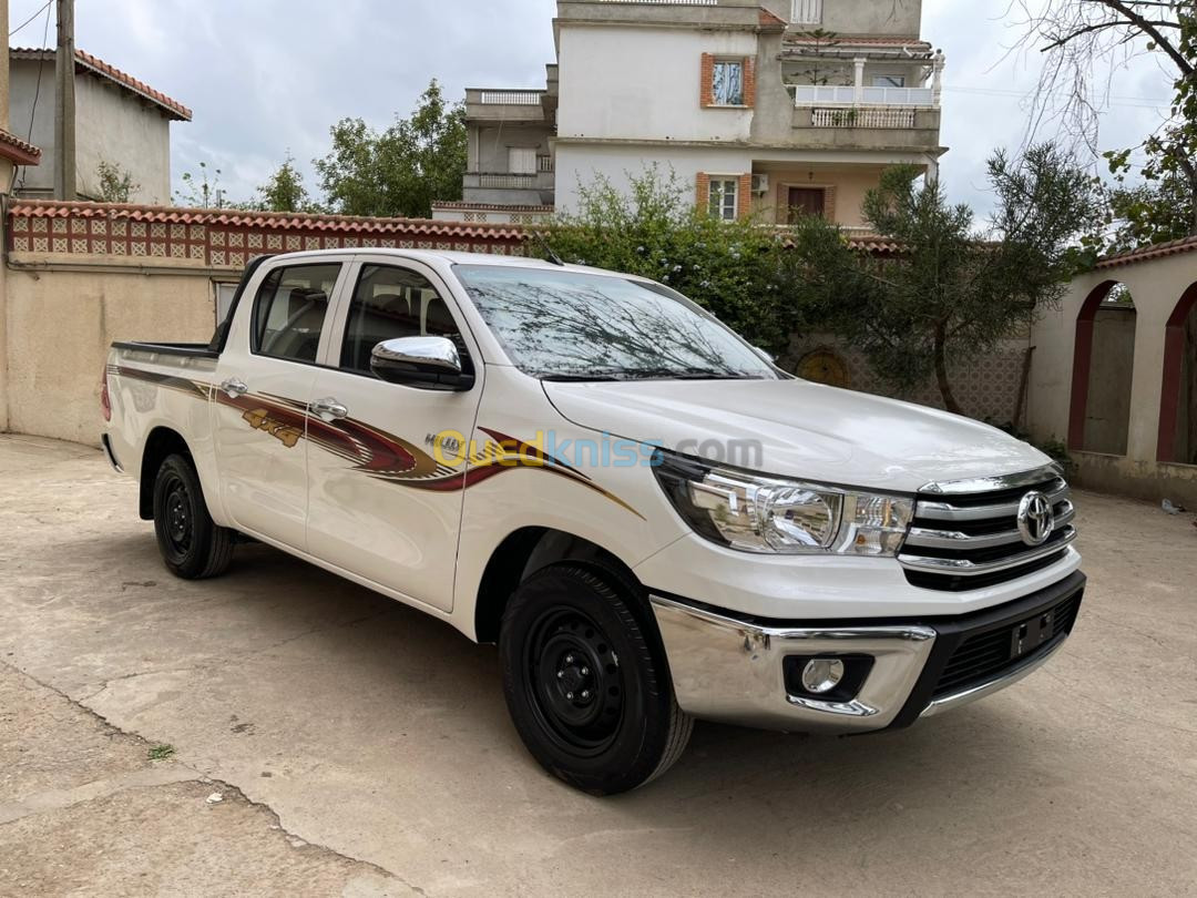 Toyota Hilux 2023 Hilux double cabin