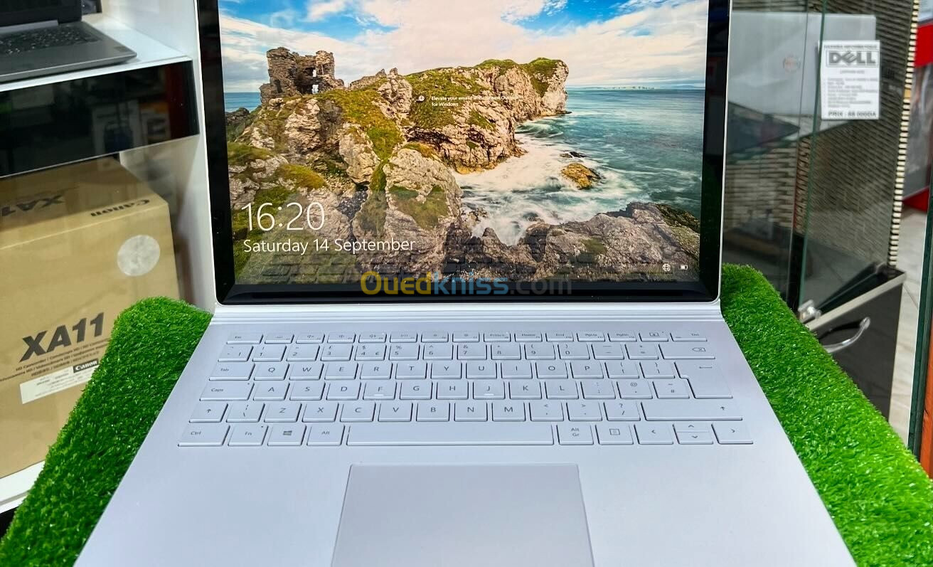 Surface Book 3 i7 10 Gen 16 Gb ram 256 ssd intel uhd + gtx 1650 4 gb ecran 14 pouce 3K tactil etat 