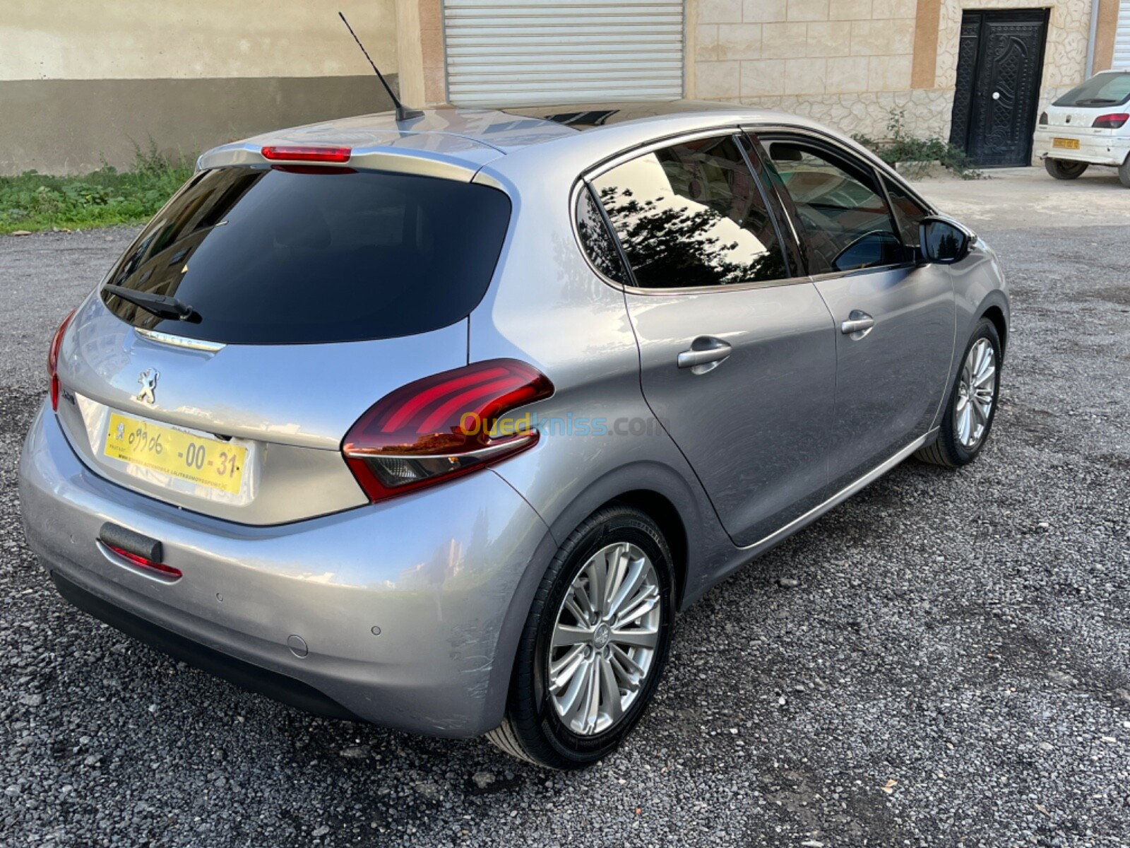 Peugeot 208 2019 Allure Facelift