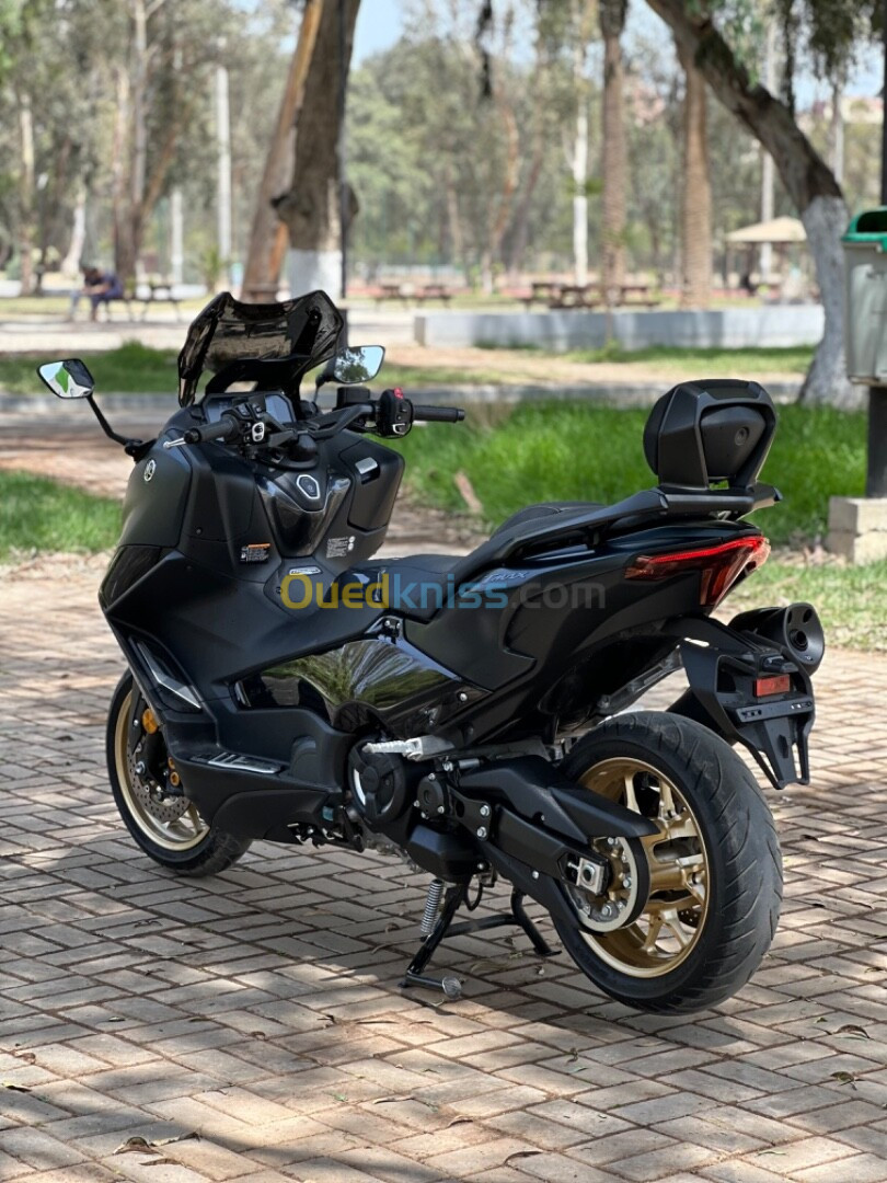 Yamaha Tmax 562 2022