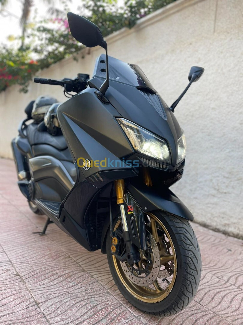 Tmax iron Yamaha 2015