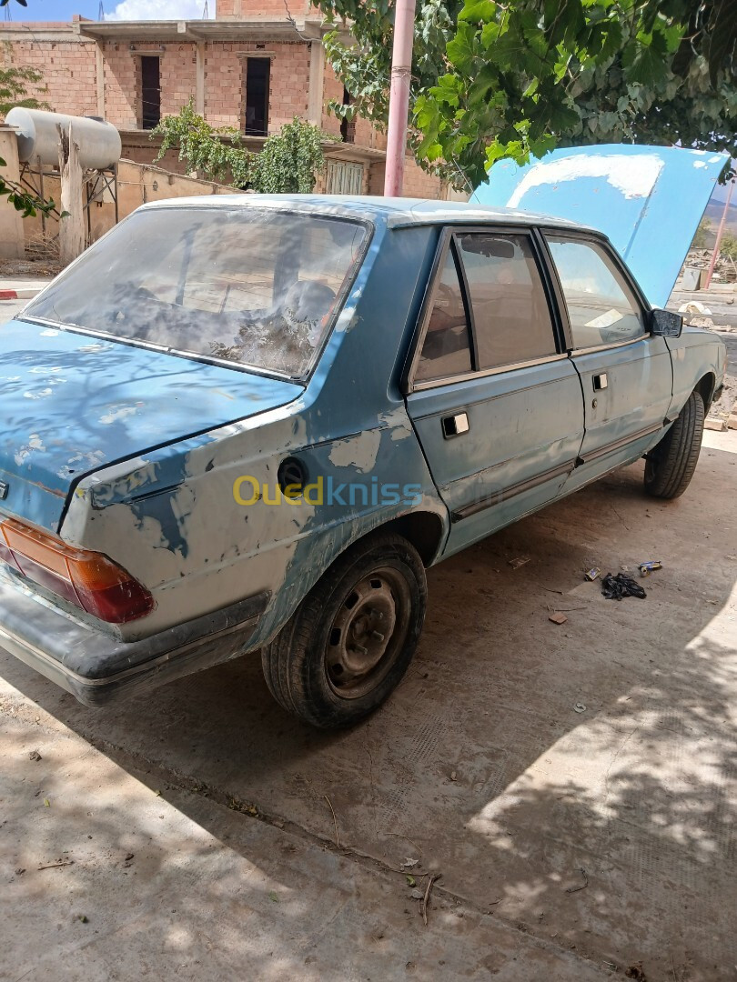 Peugeot 305 1984 