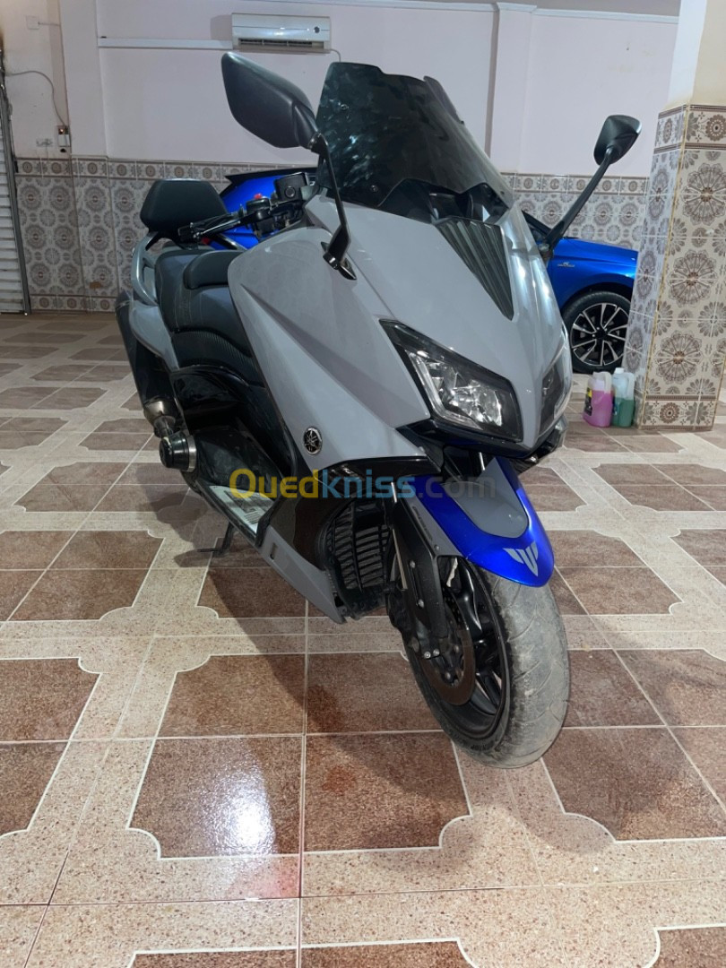 Yamaha Tmax 530 lux max 2016