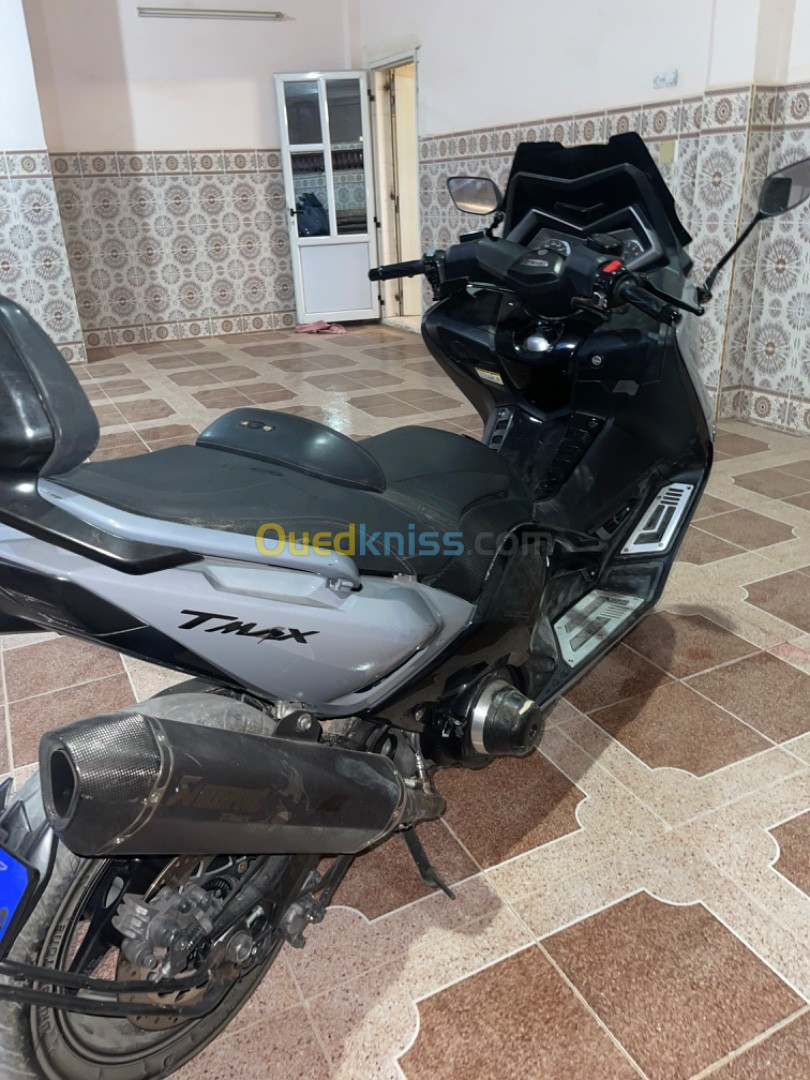 Yamaha Tmax 530 lux max 2016