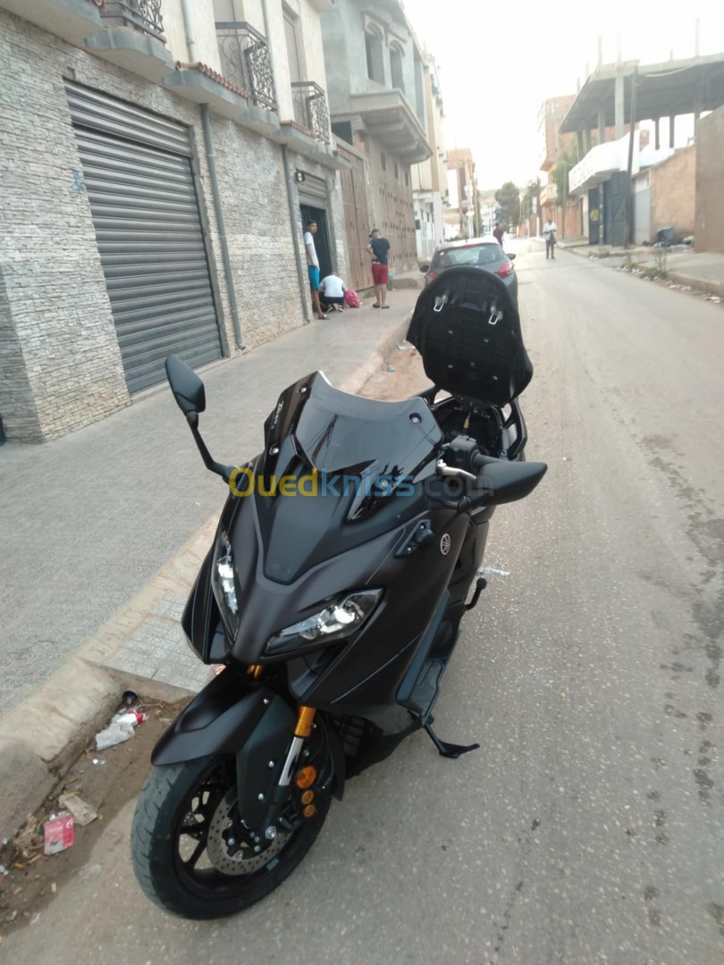 Yamaha Tmax 560 2024