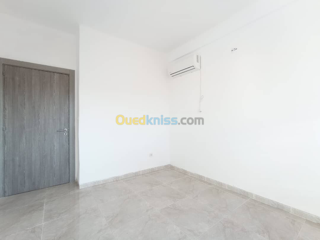 Location Appartement F4 Alger Reghaia