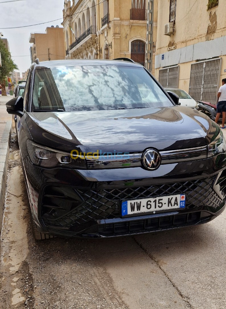 Volkswagen Tiguan 2024 Pack Black