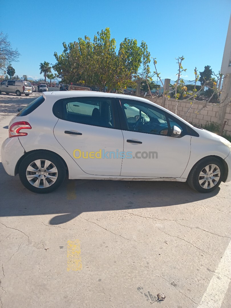 Peugeot 208 2013 Access