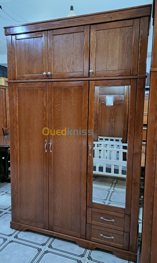 Armoire 3 + 3 en bois rouge 