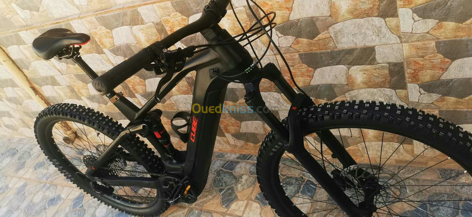 VTT electrique Cube 625W  12 vitesses 