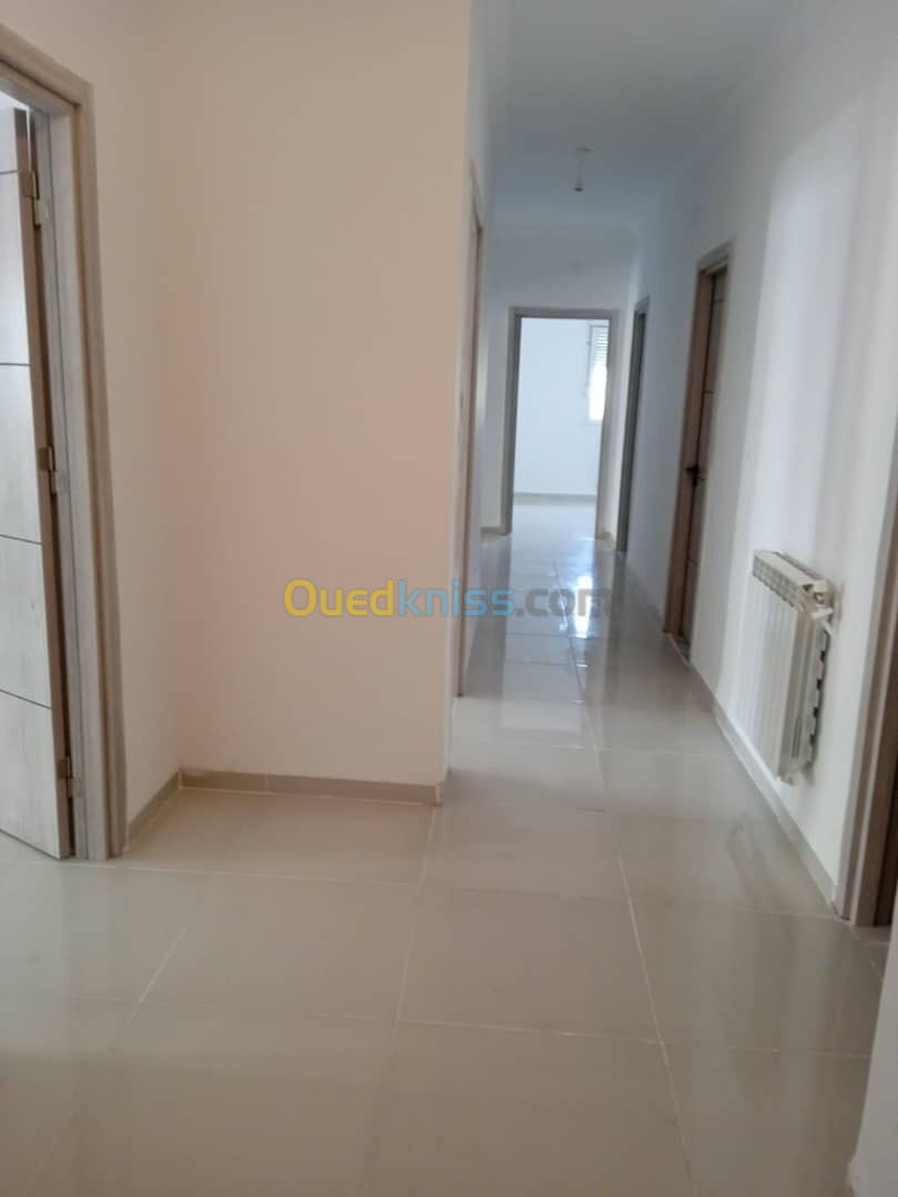 Location Appartement F5 Alger Kouba