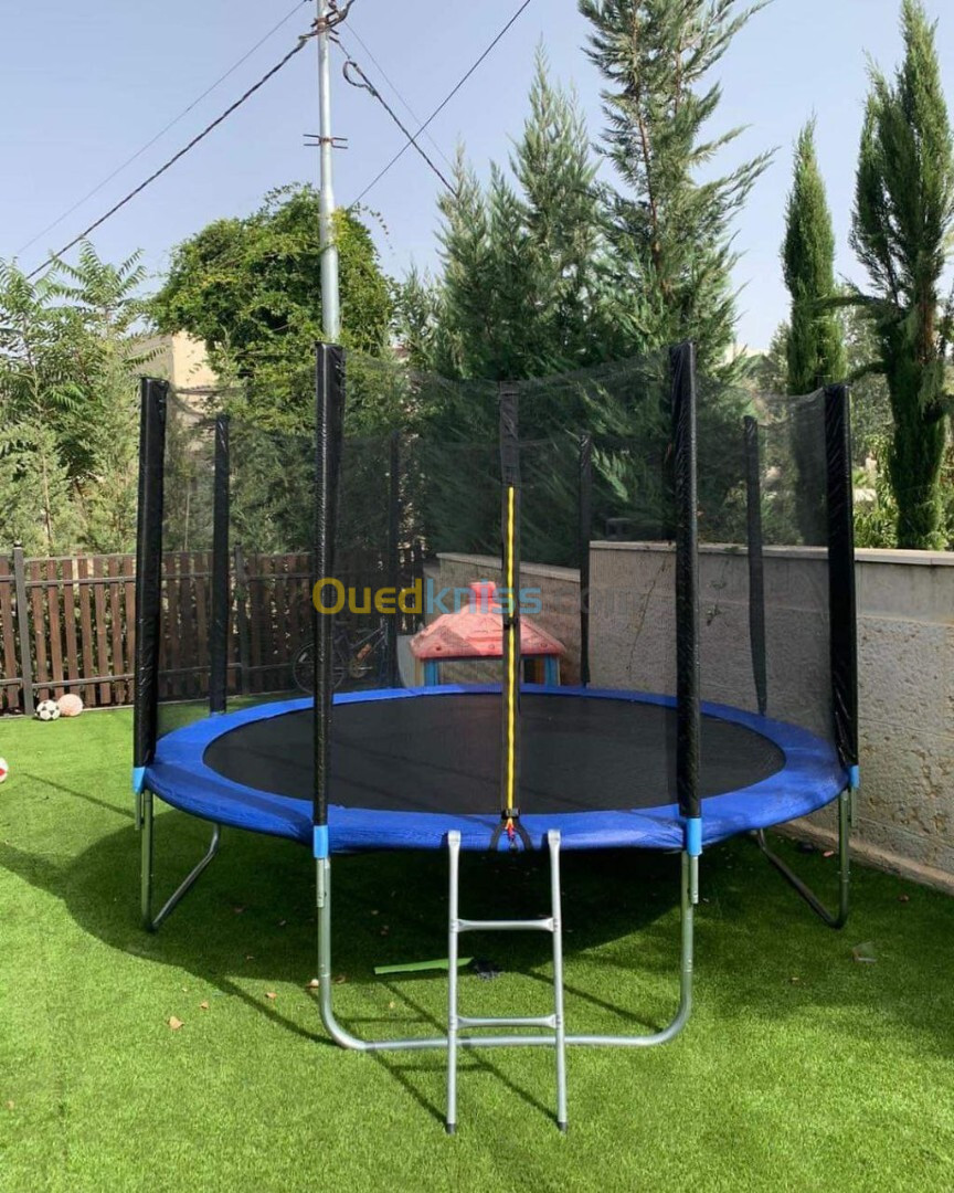 Trampoline 2.4m pour 4 personne 