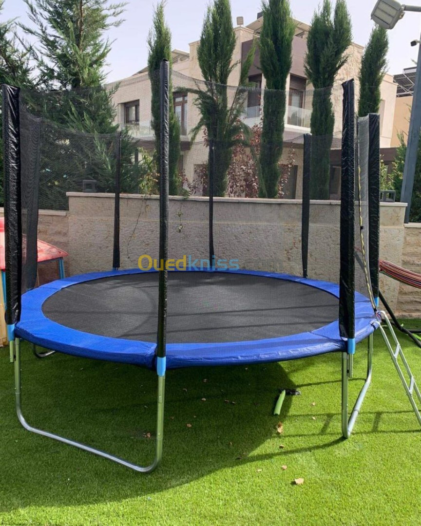 Trampoline 2.4m pour 4 personne 