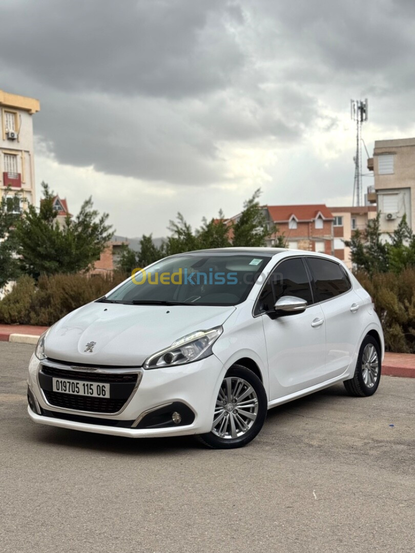 Peugeot 208 2015 Allure Facelift