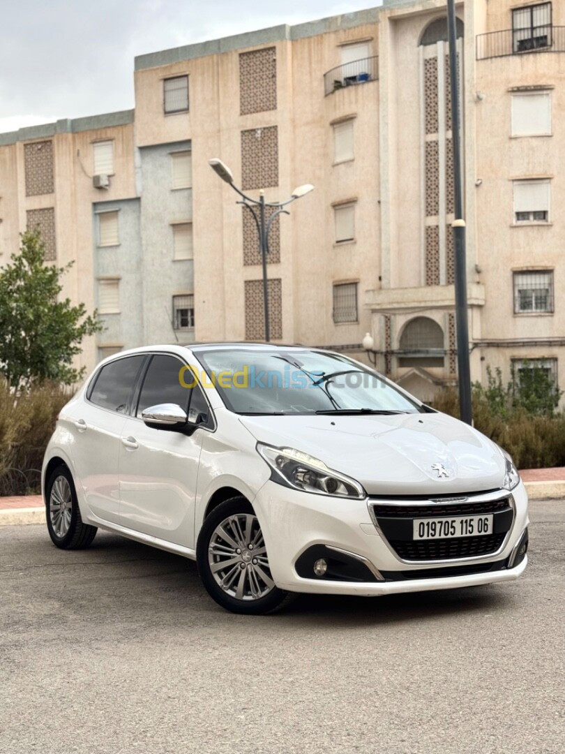 Peugeot 208 2015 Allure Facelift