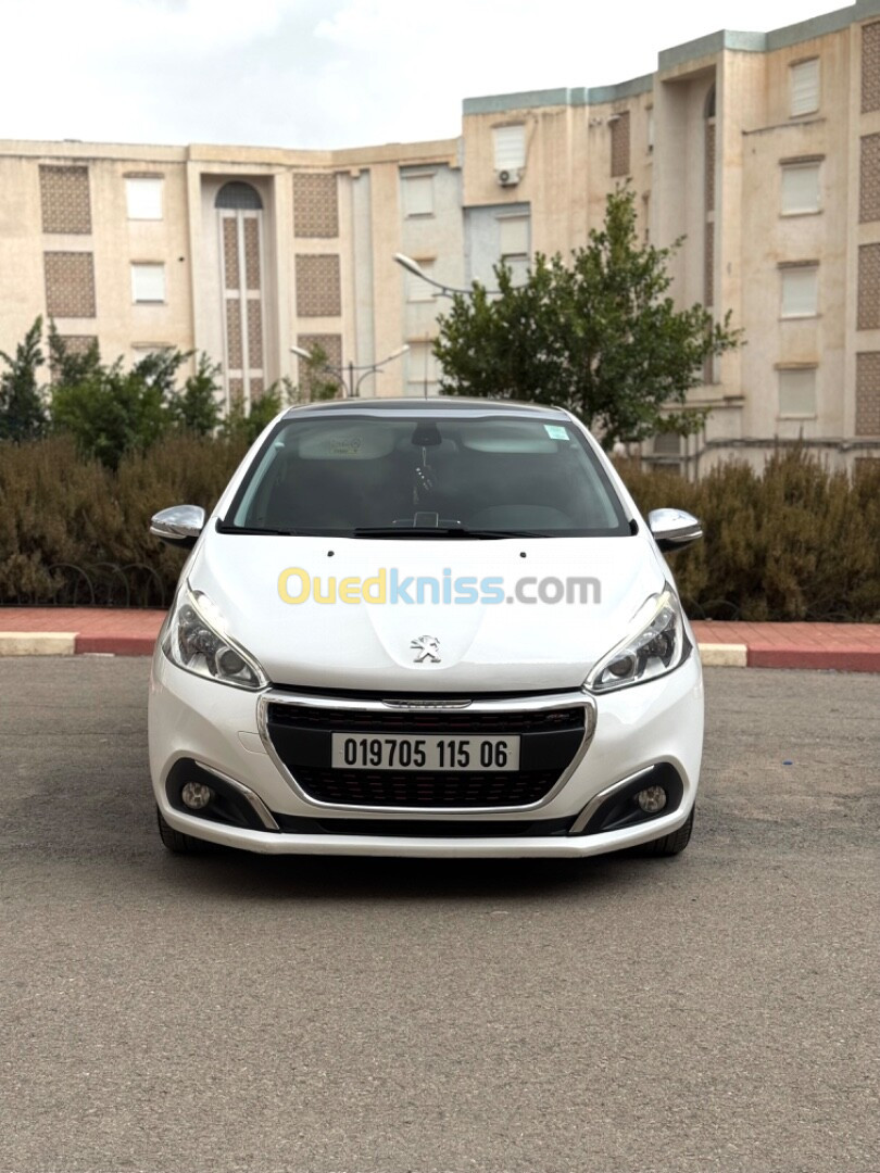 Peugeot 208 2015 Allure Facelift