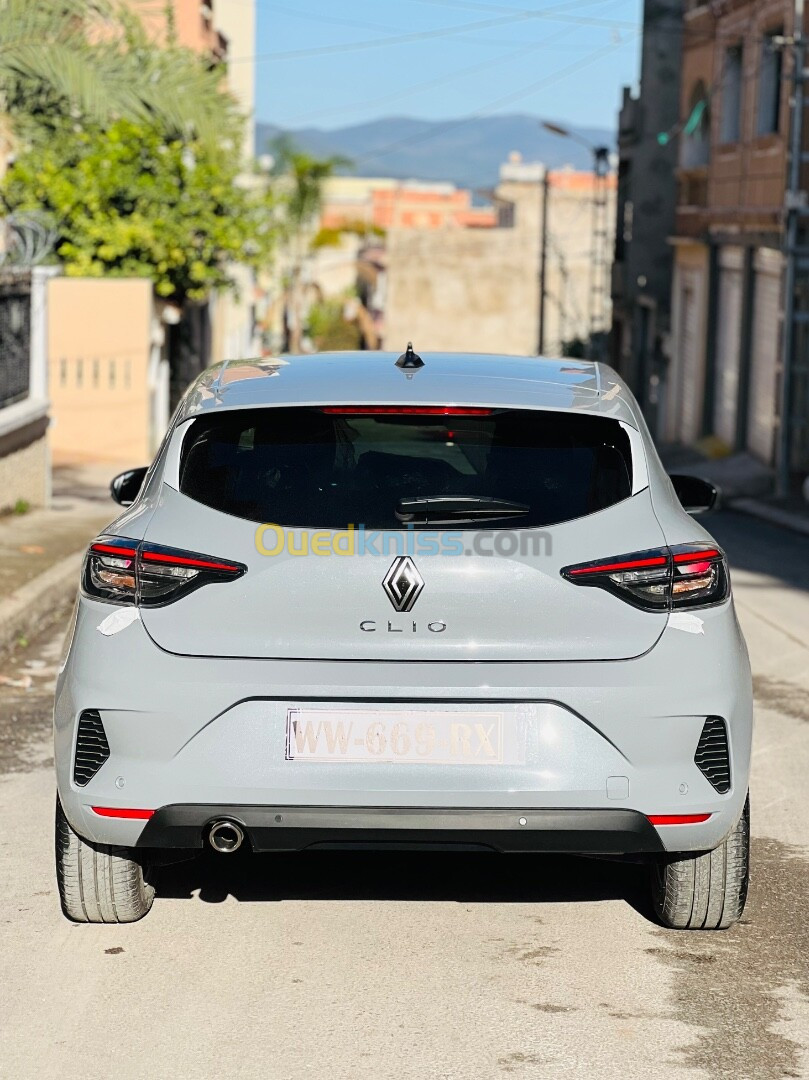 Renault Clio 2024 Evolution