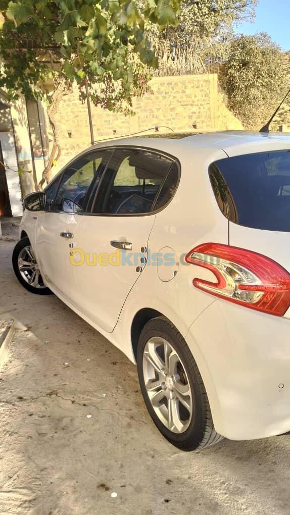 Peugeot 208 2013 Allure