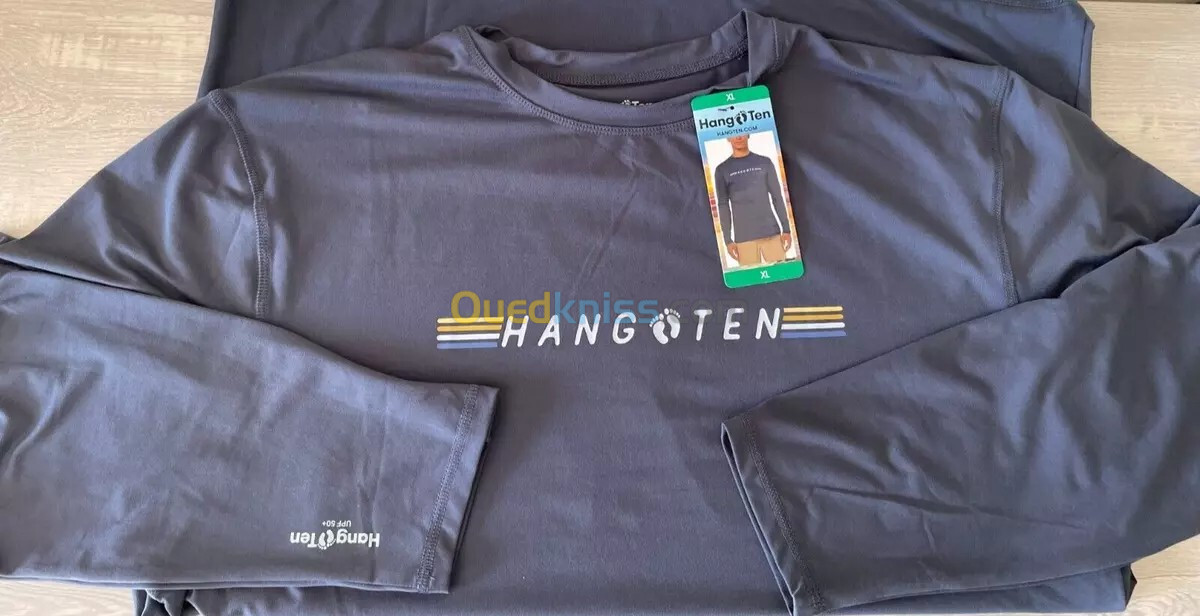 T-shirt hang ten