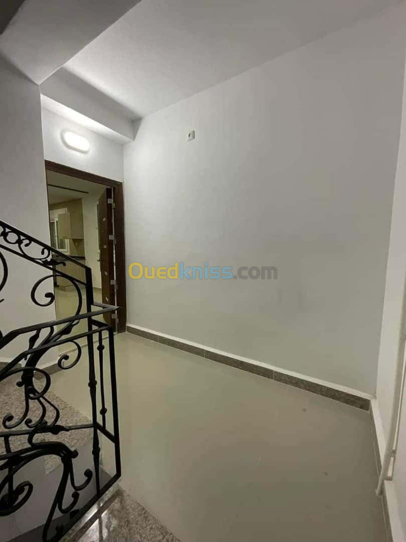 Vente Appartement F4 Alger Zeralda