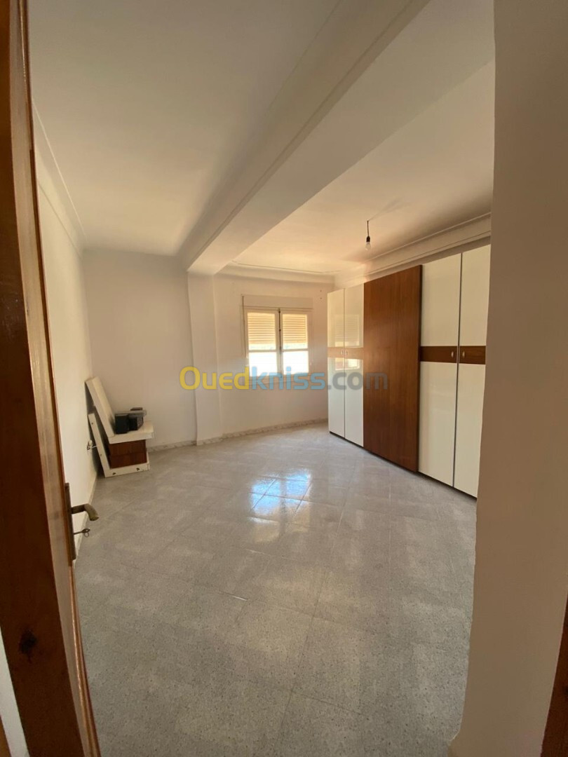 Vente Appartement F7 Tipaza Bou ismail