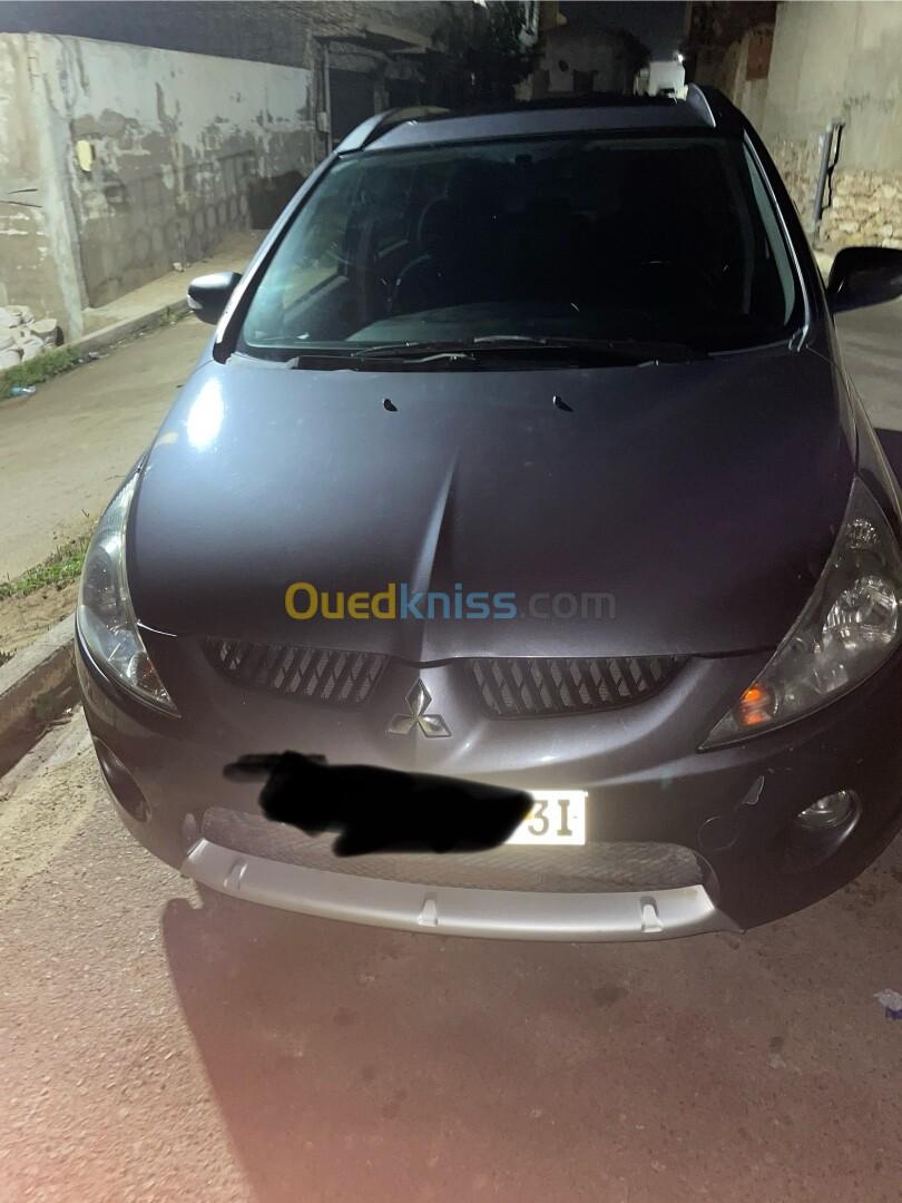 Mitsubishi Grandis 2010 Grandis