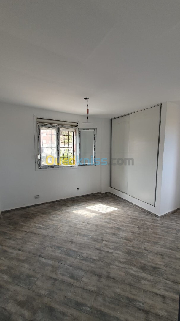 Vente Appartement F3 Tizi Ouzou Azeffoun