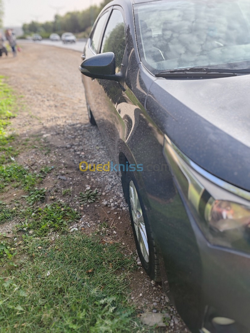 Toyota Corolla 2015 Executive 