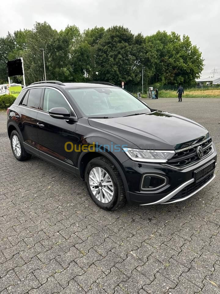 Volkswagen T-Roc 2023 Life+++