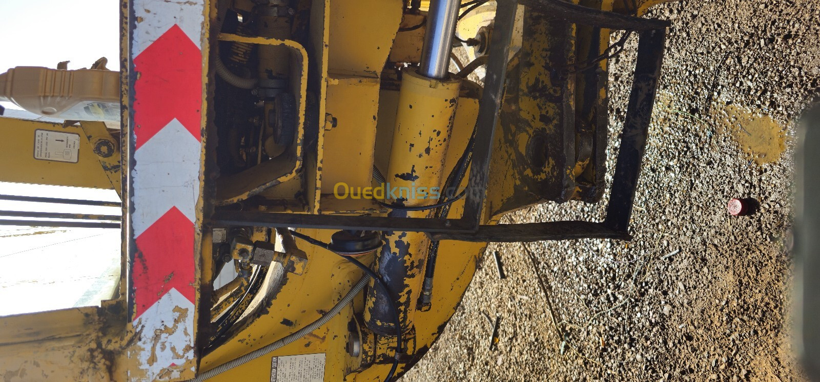 KOMATSU 661 NIVELEUSE 1999