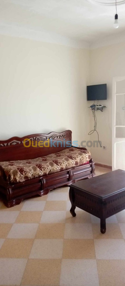 Location vacances Appartement F2 Jijel Emir abdelkader