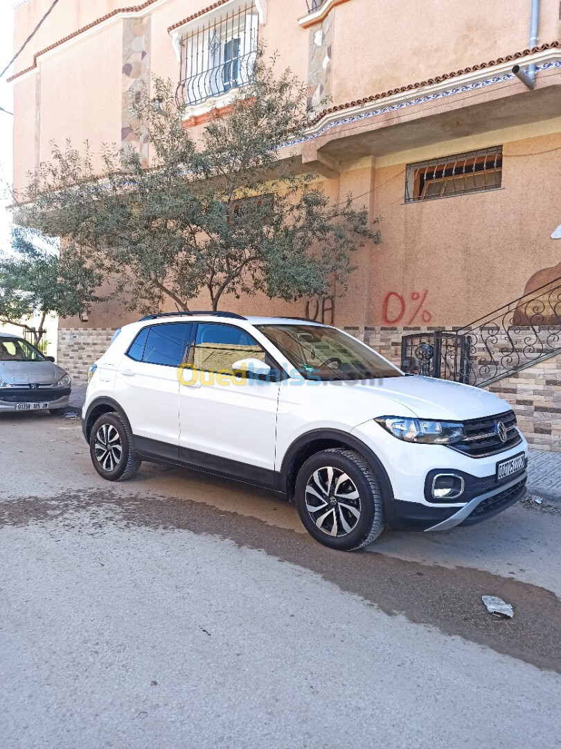 Volkswagen T cross 2022 Active 🇩🇪🇨🇵