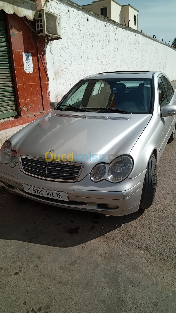 Mercedes Classe C 2004 c220