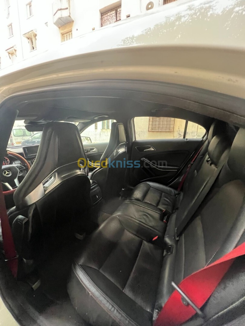 Mercedes Classe A 2014 45 AMG Pack Exclusif