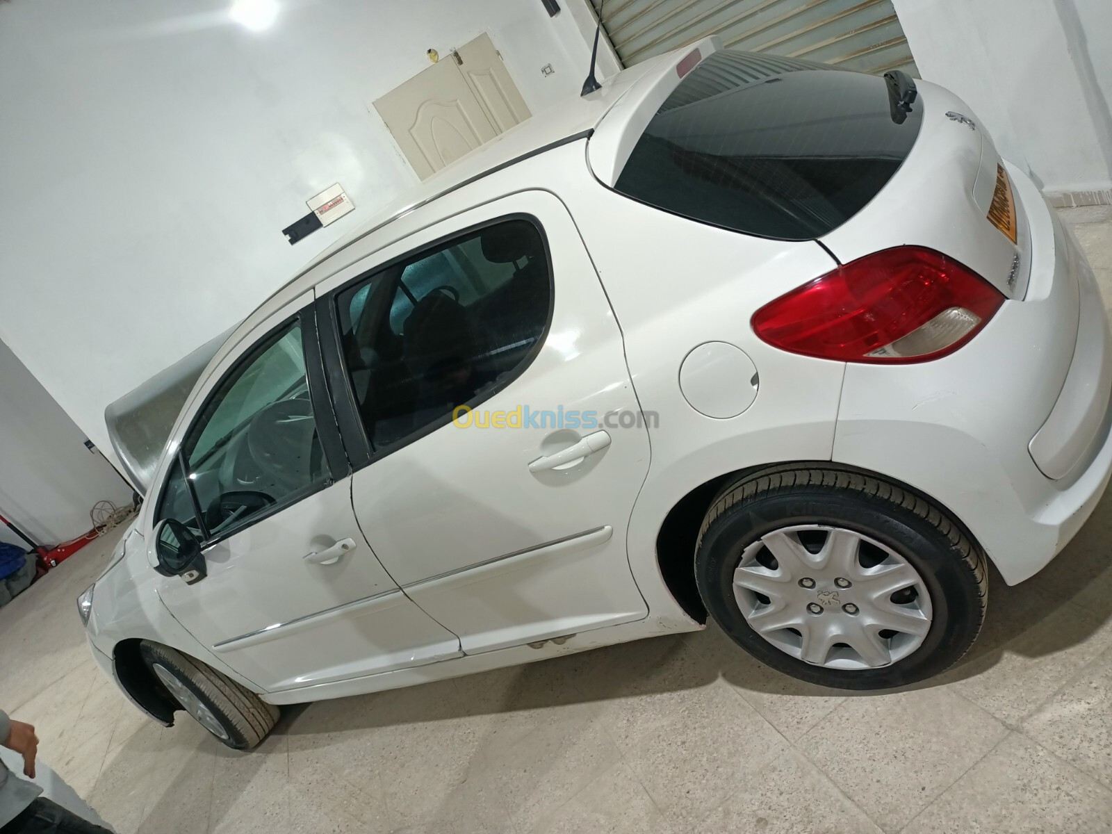 Peugeot 207 2012 Fennec