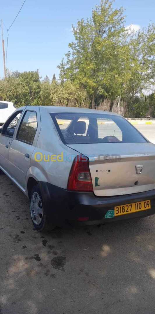 Dacia Logan 2010 لباز