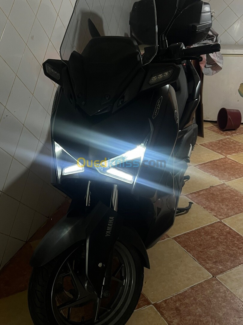 Yamaha Xmax tech 300 2024