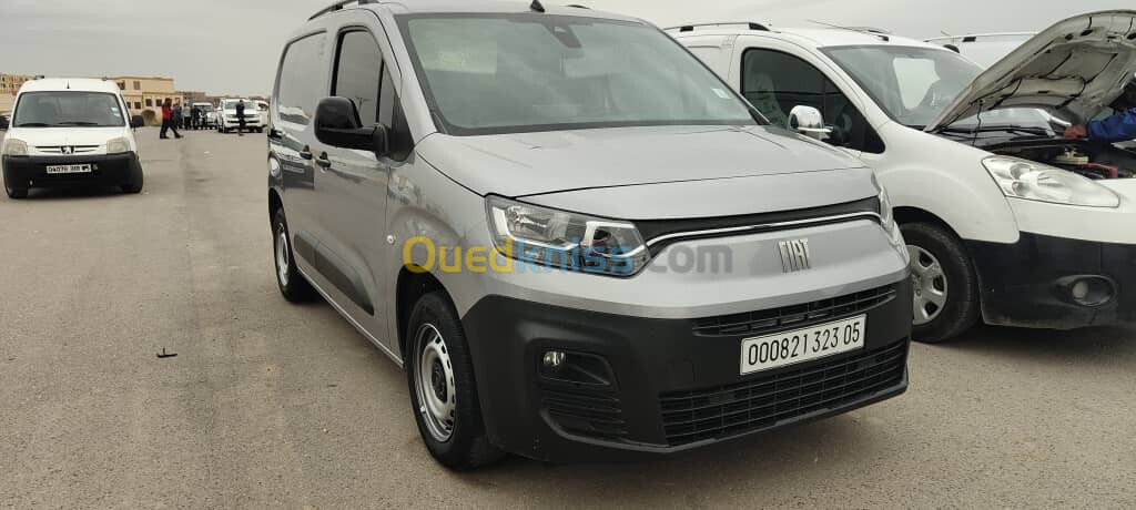 Fiat Doblo 2023 Italie