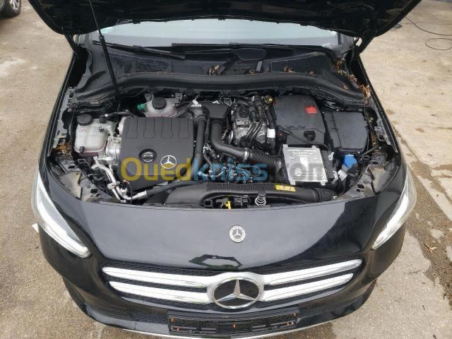 Mercedes Classe B 2022 Mercedes-Benz Classe B III (W247) 250 e 160+102ch AMG Line Edition