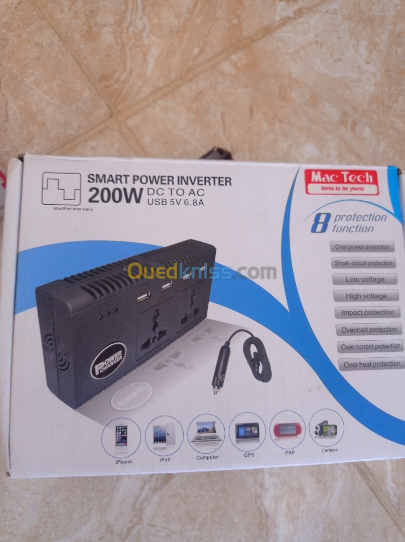 Smart power inverter 12 v to 220 v