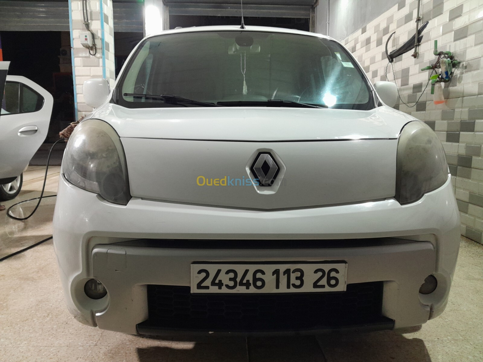 Renault Kangoo 2013 مفيهش صبيغة