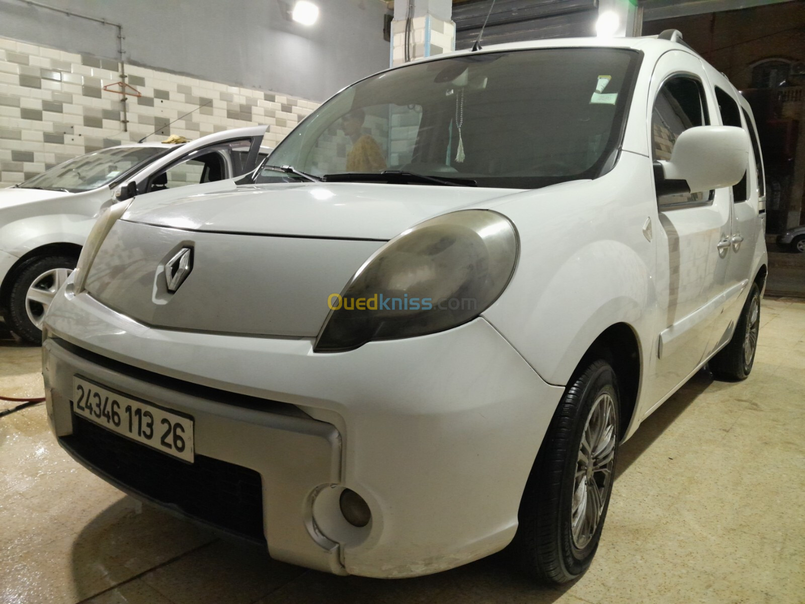 Renault Kangoo 2013 مفيهش صبيغة