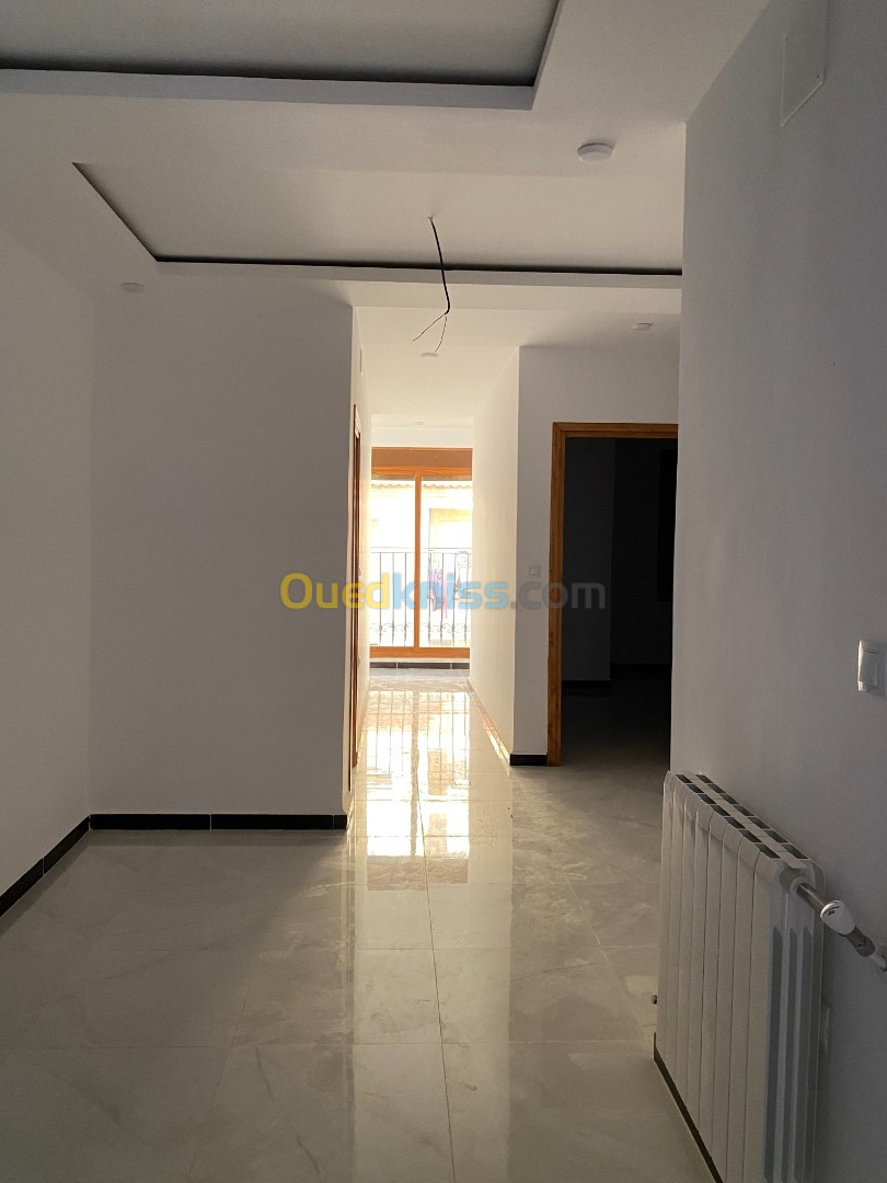 Location Appartement F4 Alger Draria