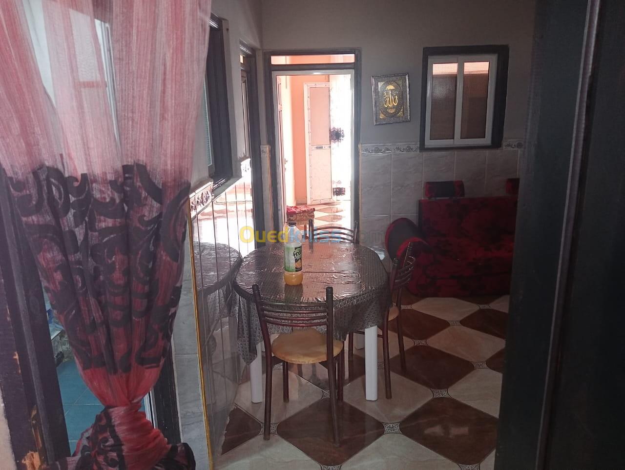 Location vacances Appartement F3 Mostaganem Hadjadj